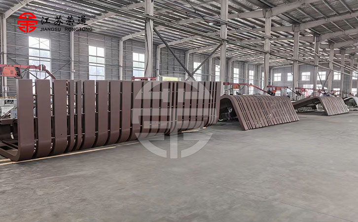 敦煌智能候車亭第二批制作組裝進行中 敦煌智能候車亭第二批制作組裝進行中